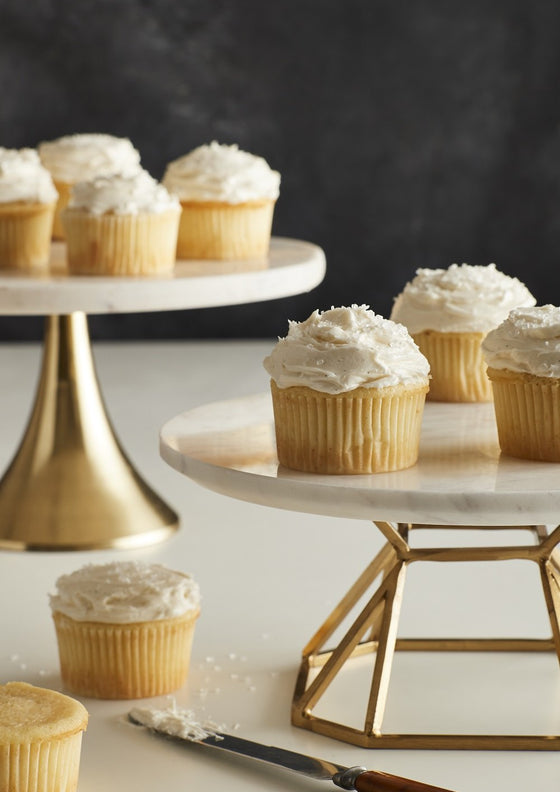 Vanilla cupcakes with mascarpone buttercream icing