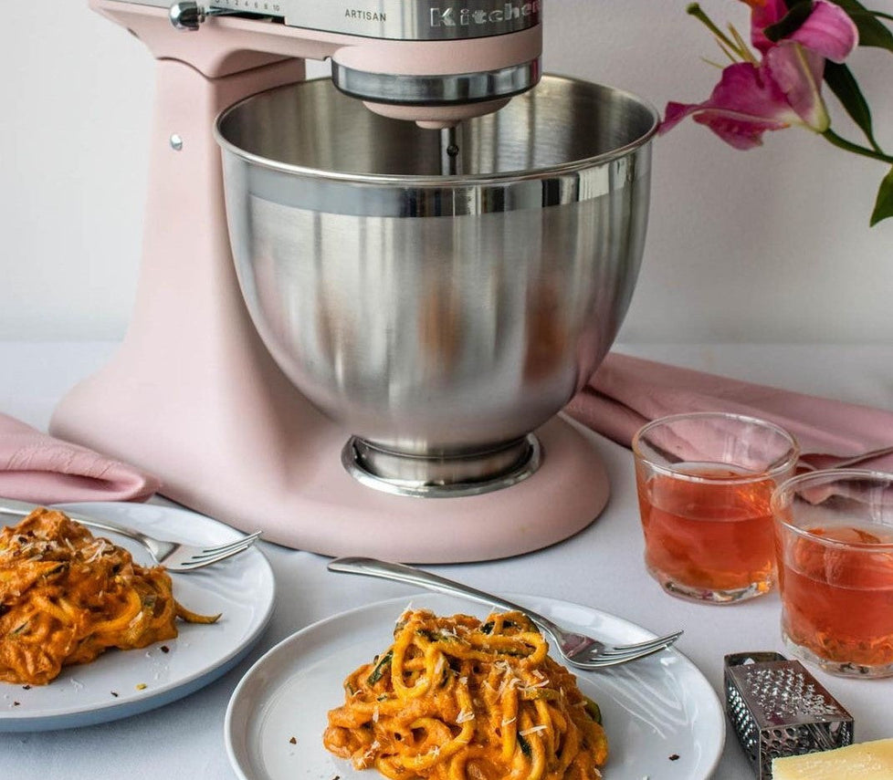 Vegan vodka sauce with zoodles | @cookingwithayeh