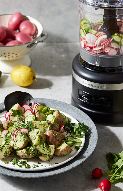 How to clean a food processor
