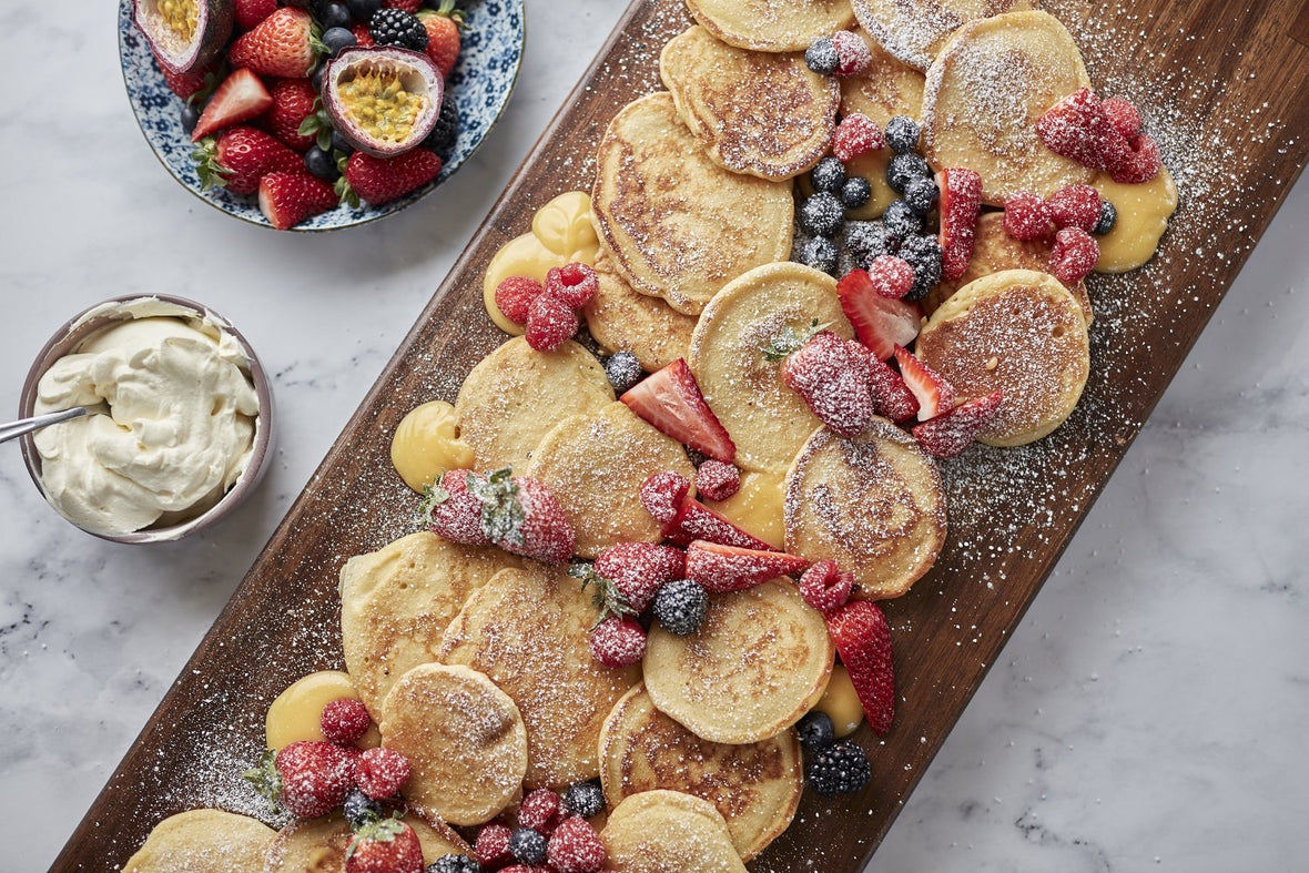 Buttermilk pikelets with lemon curd | Emmylou Loves