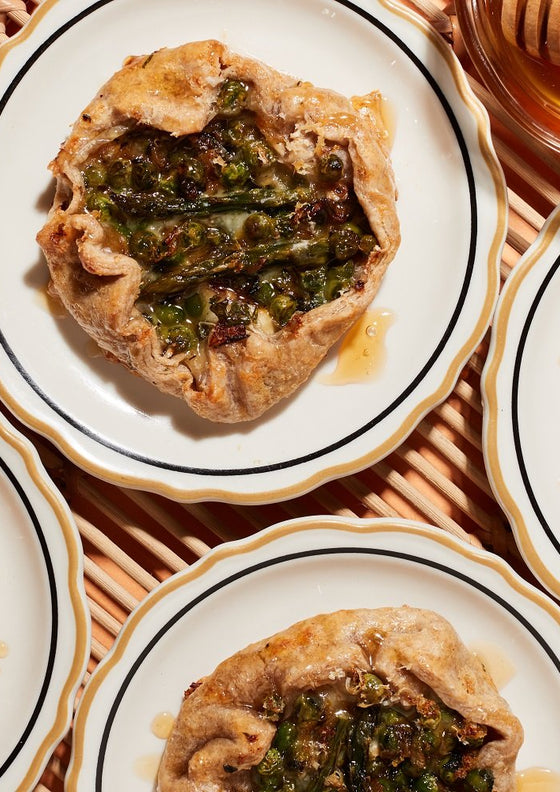 Baked brie veggie tart