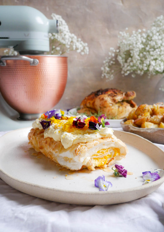 Lemon curd meringue roulade | Daen's Kitchen