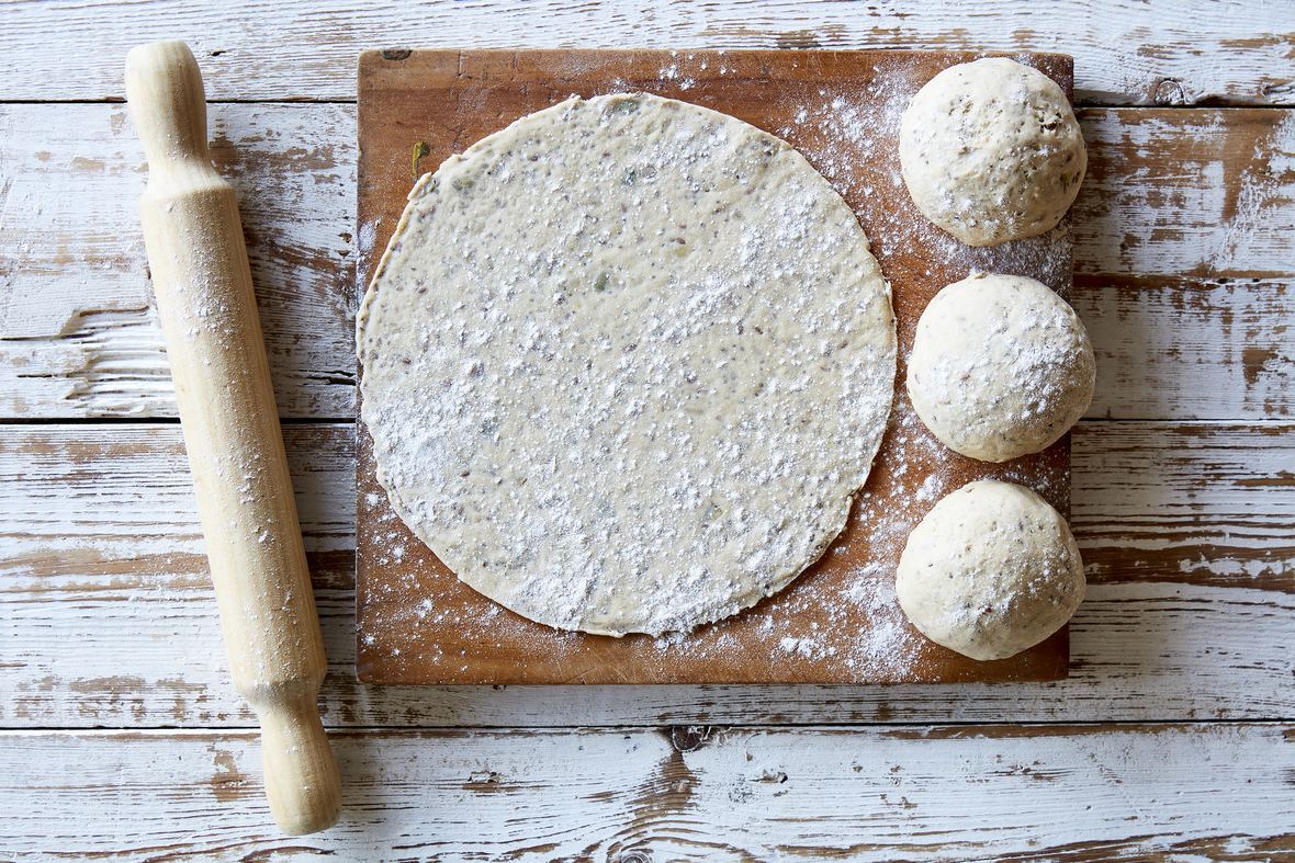 3 Ways to Knead Dough: By Hand, Mixer or Food Processor