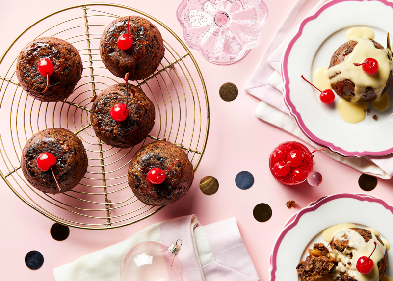 Festive mini puddings