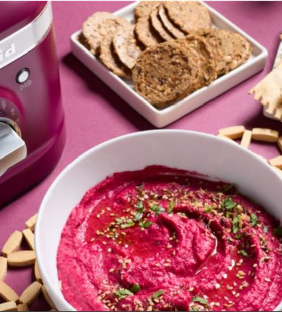 Zesty roasted beetroot hummus