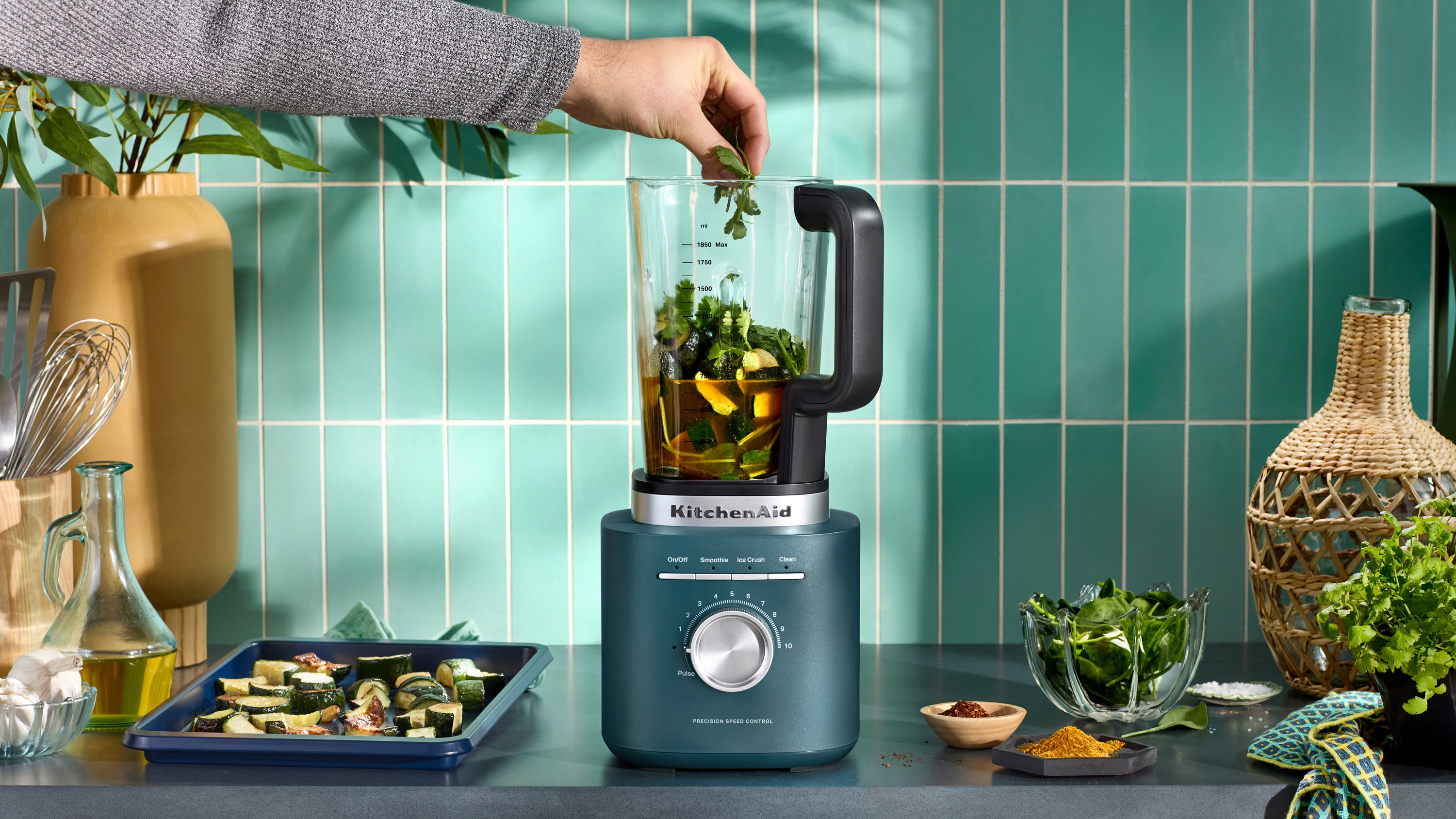 Precision control with 10 speeds