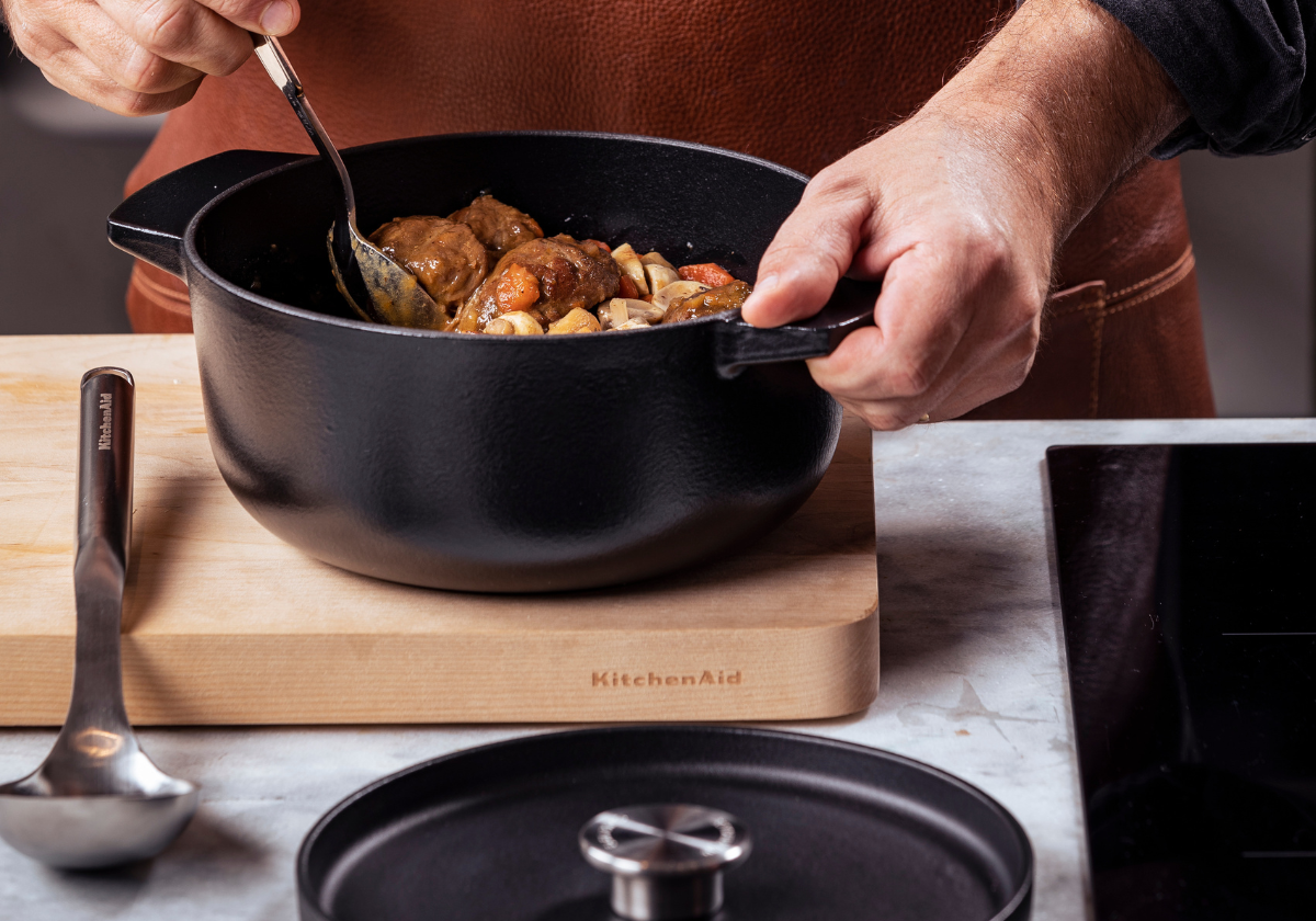 Cast Iron Casserole Dish 22cm/3.3L