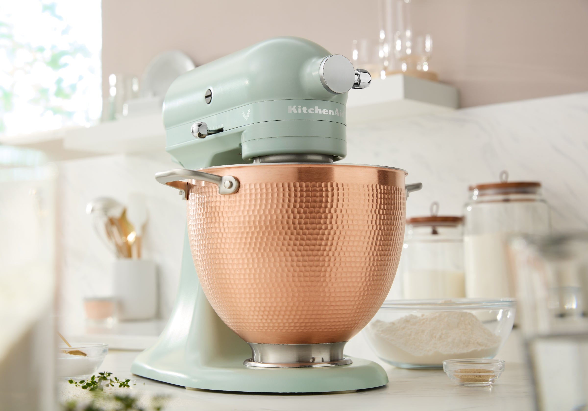 Blossom Tilt-Head Stand Mixer KSM180